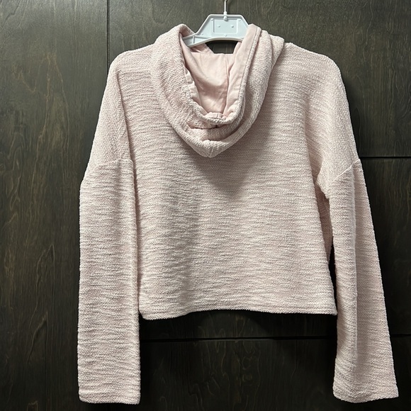 twik cropped hooded sweater - Picture 3 of 3